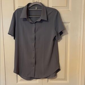 Gray Short Sleeve Button-Up Shirt